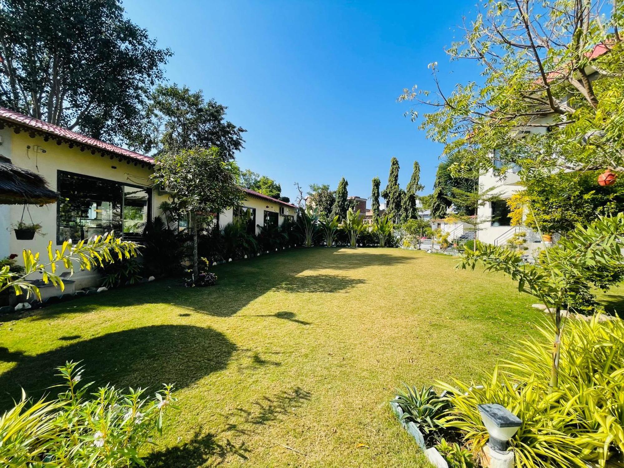 Dev Villa Resort Rajsamand Buitenkant foto