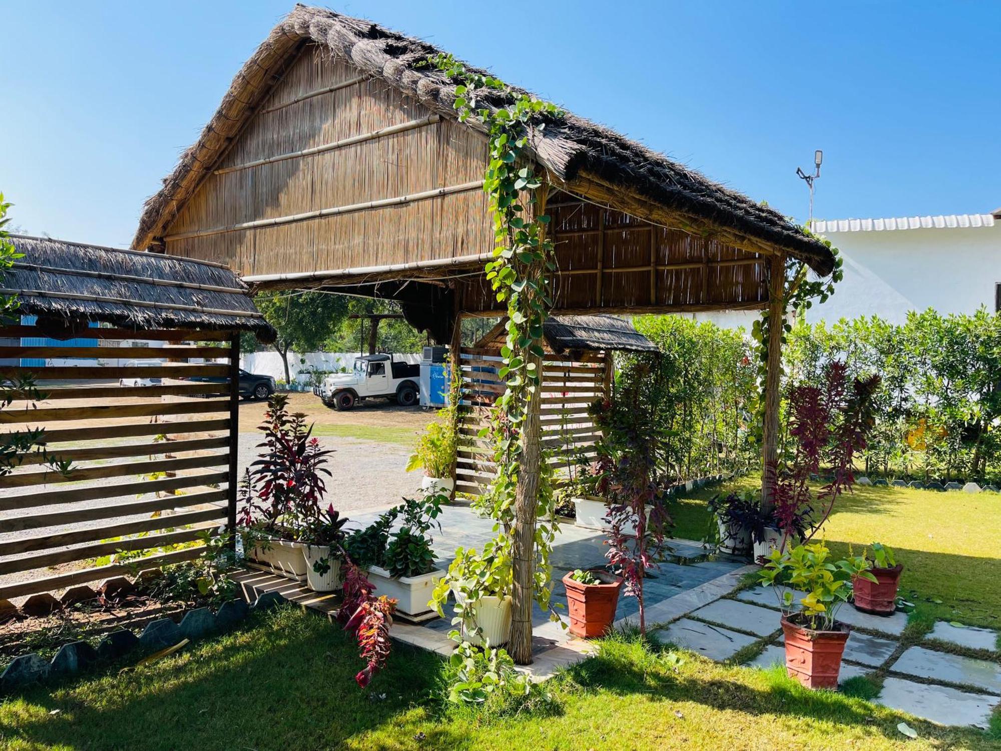 Dev Villa Resort Rajsamand Buitenkant foto