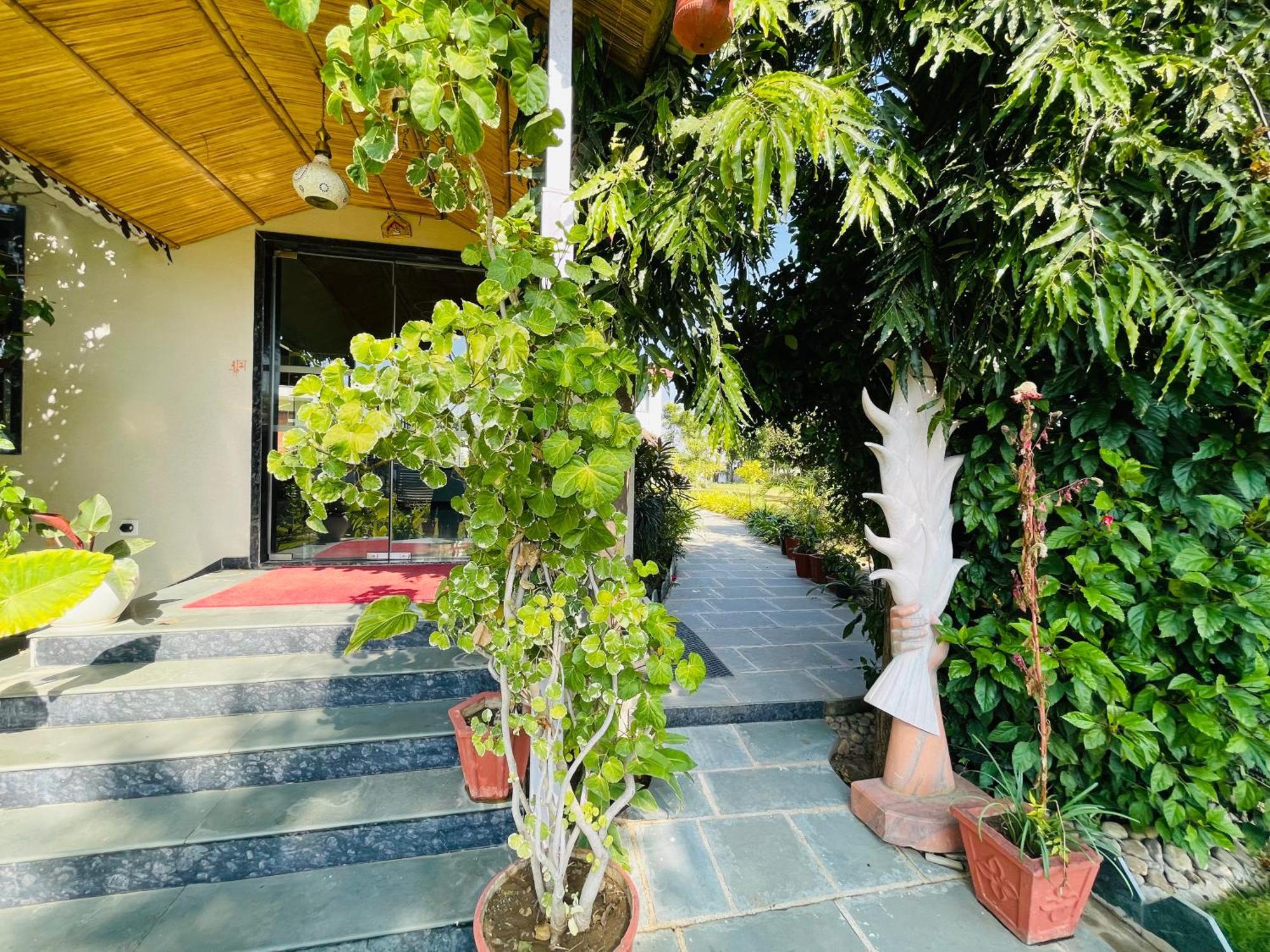 Dev Villa Resort Rajsamand Buitenkant foto